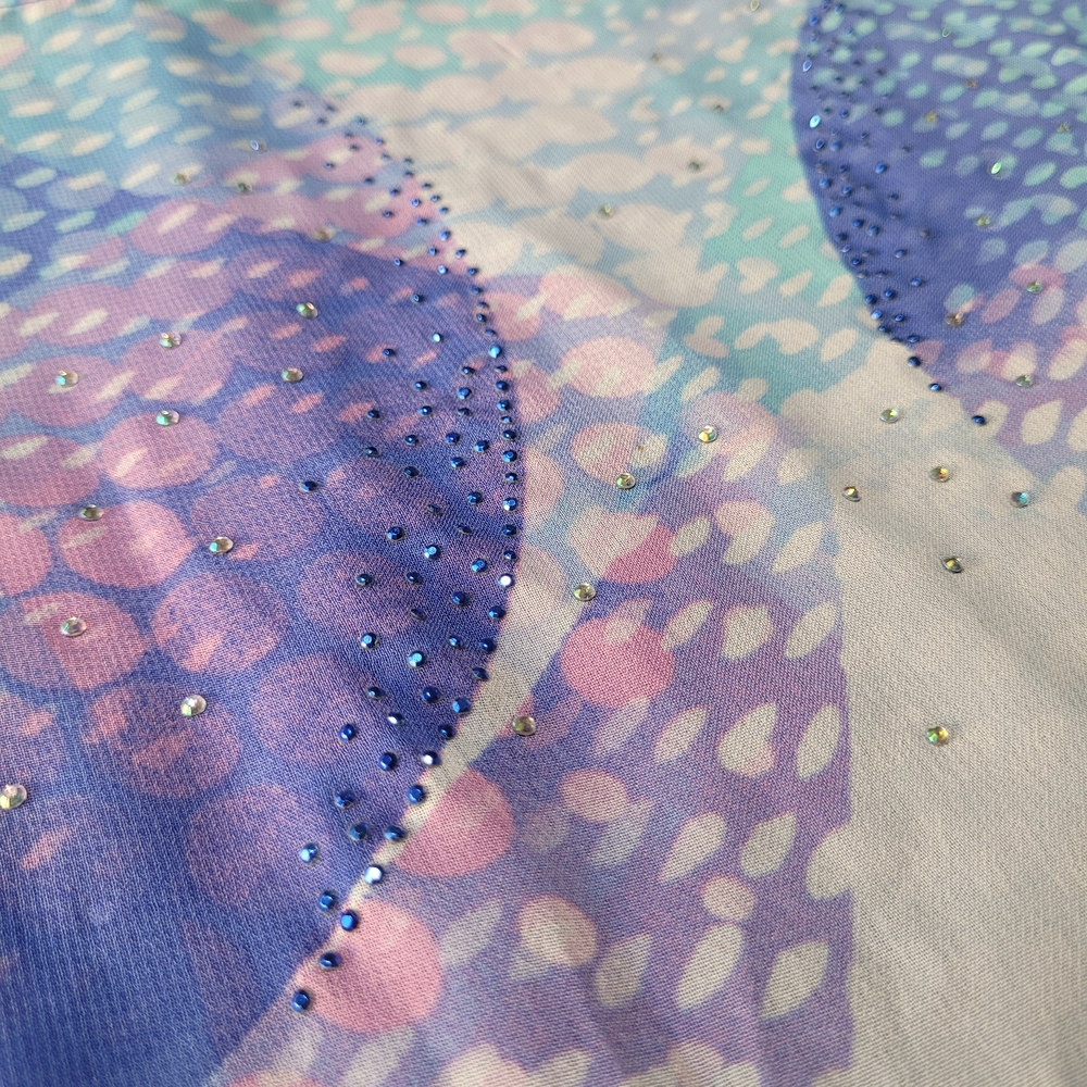 B.L.E.U. Multicolor Abstract Blouse - Picture 10 of 16